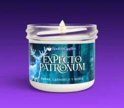 Vela Expecto Patronum pequeña encendida